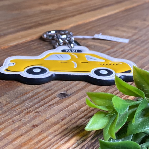 Coach NYC Yellow Checkered Taxi Cab Leather Key Fob Bag Charm Keychain🚕 - Picture 9 of 15